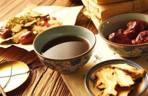舌頭痛有哪些癥狀?引起舌頭痛的原因有哪些?