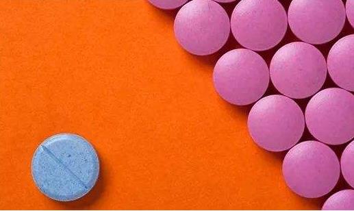 什么是撤退性出血?引起撤退性出血的原因是什么?