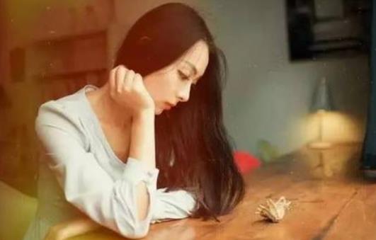 患宮頸囊腫的原因有哪些?患宮頸囊腫有哪些癥狀?