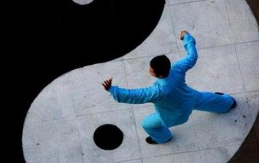 八段錦有哪些排病反應(yīng)?練八段錦的禁忌有哪些