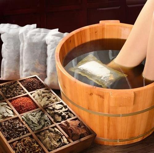 苗康樂(lè)養(yǎng)生館解析浴足的幾大保健作用