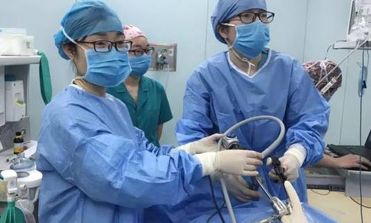 為什么會患女性尿瘺?女性尿瘺有哪些癥狀?