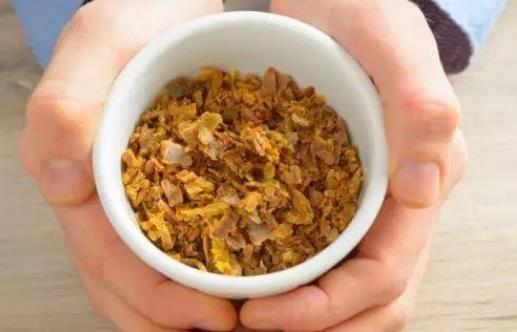 蜂膠有哪些藥用價值?糖尿病患者怎么服用蜂膠?