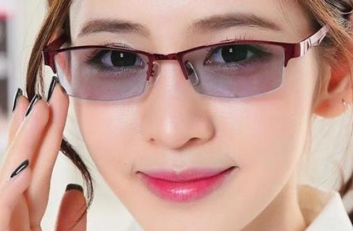為什么要防藍(lán)光?吃什么可以防藍(lán)光?