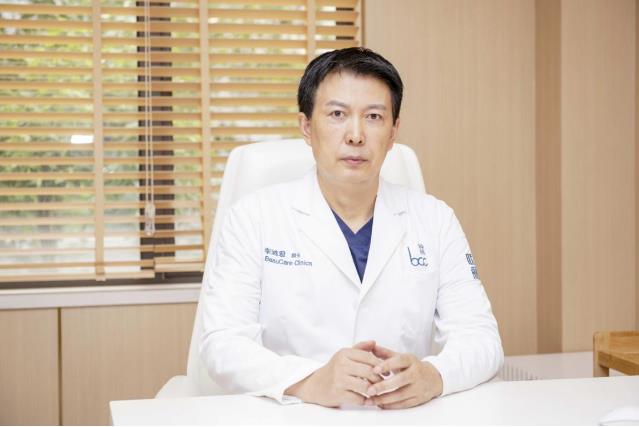 上海聯(lián)合麗格李鴻君院長:美無止境,唯有精誠以付