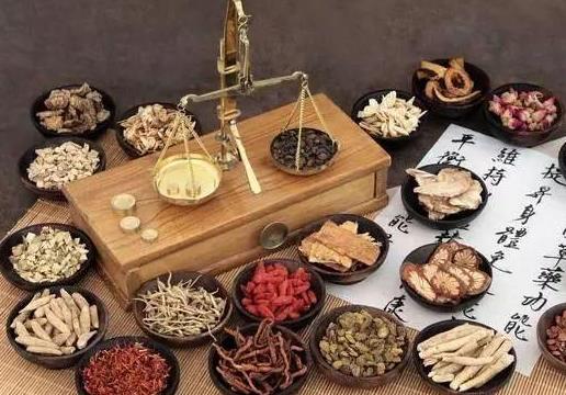 中藥霉變了可以泡酒嗎?中藥發(fā)霉是啥顏色的