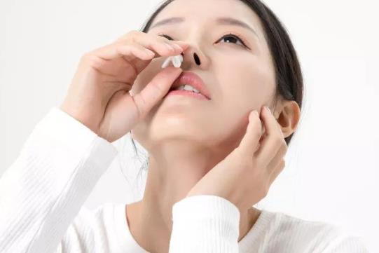 為什么會突然流鼻血?流鼻血有哪些危害?