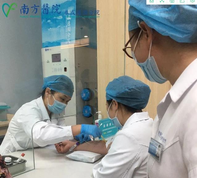 提高護(hù)理專(zhuān)業(yè)技術(shù)水平——南方醫(yī)院泰成逸園分院開(kāi)展護(hù)理操作規(guī)范培訓(xùn)