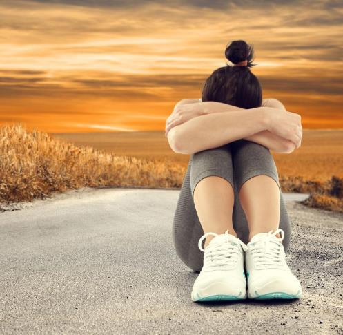 女生有腿毛正常嗎?女生腿毛長的原因是什么?