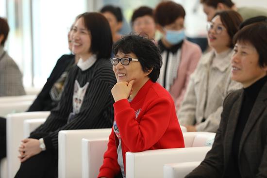 安利打造“健康促進(jìn)科普基地”支持 “長(zhǎng)三角一體化健康促進(jìn)行動(dòng)暨新民健康大講堂巡講”活動(dòng)