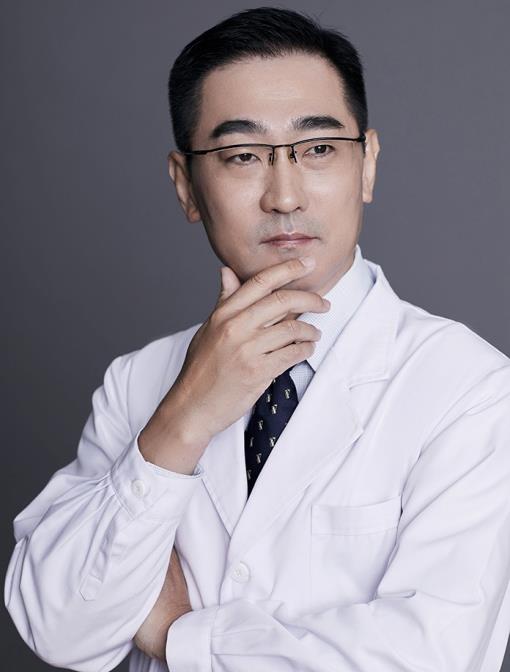 微觀李沁奕-專訪:北京李沁奕華意整形李沁奕院長