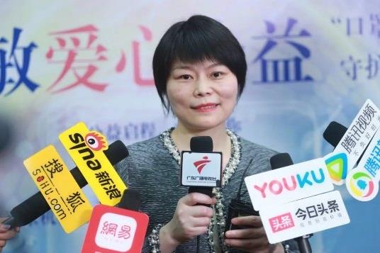 訪喬洛施無(wú)敏愛(ài)心公益行動(dòng)“抗疫英雄”:陳柳青
