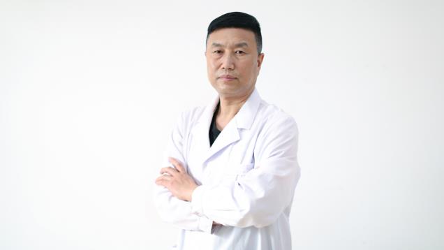 河南建筑醫(yī)院董留偉治療拇外翻怎么樣?從醫(yī)路上,秉持醫(yī)者心