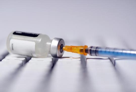 打新冠疫苗有哪些過敏的癥狀?打了新冠疫苗出現(xiàn)不良反應(yīng)怎么辦