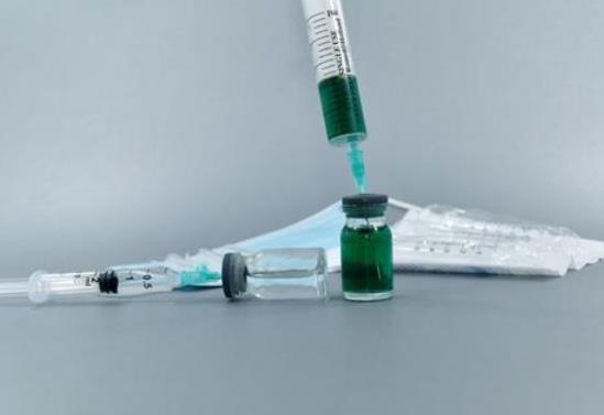 抗生素要停幾天才可以打新冠疫苗?打完新冠疫苗喝酒有事嗎