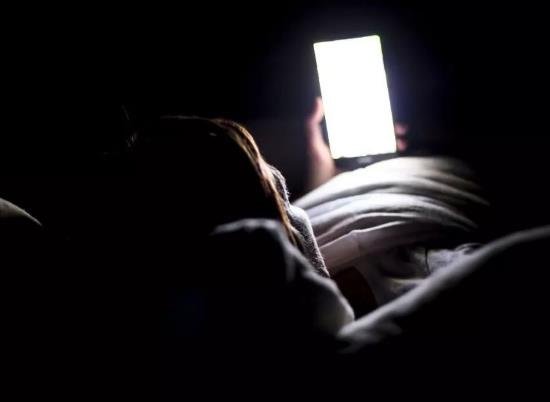 正常情況下人熬夜幾天會死?如何知道自己會不會猝死?