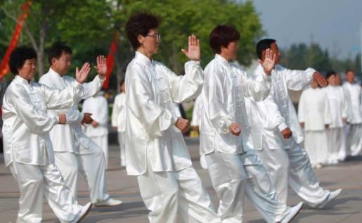 八段錦和太極拳哪個好 八段錦和太極拳的相似點(diǎn)