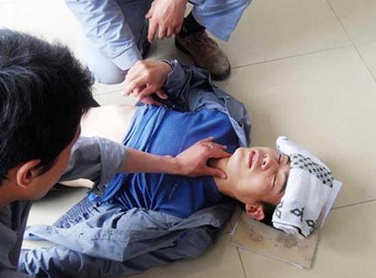 容易中暑的人是什么體質(zhì)?中暑會有哪些癥狀?