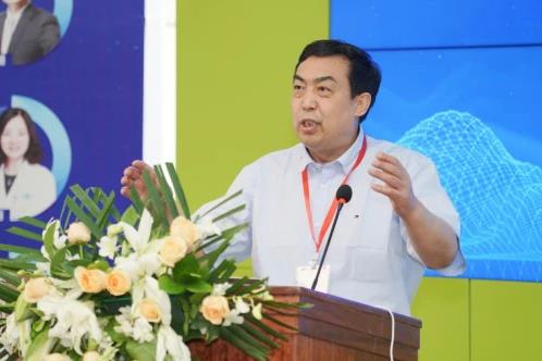 西安國際醫(yī)學(xué)中心整形醫(yī)院隆重召開“逐光而行 向美而生”醫(yī)美高級研修班