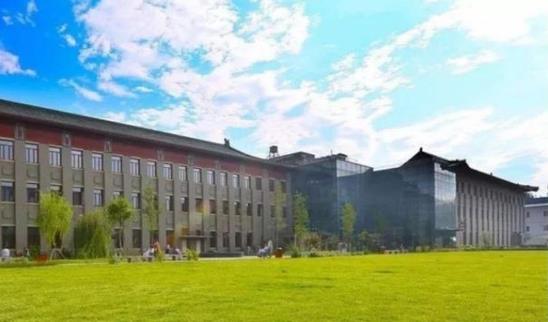著名三甲醫(yī)院心腦血管專家周主任出診中康醫(yī)院