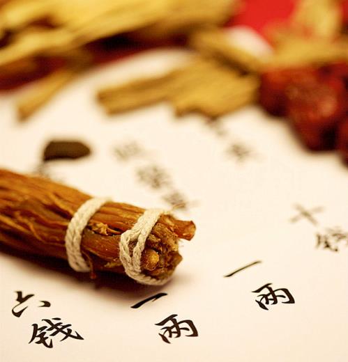 【名醫(yī)專訪】云南中西醫(yī)結(jié)合醫(yī)院中醫(yī)腫瘤專家——霍永興主任