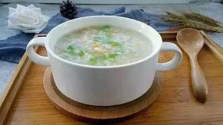 北京依一醫(yī)療美容武崇高醫(yī)生M唇手術(shù)疼不疼 術(shù)后要腫多久?