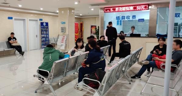 新軍都醫(yī)院趙河臣主任談白癜風(fēng)治療的目標(biāo):控制病情發(fā)展,促進(jìn)白斑復(fù)色