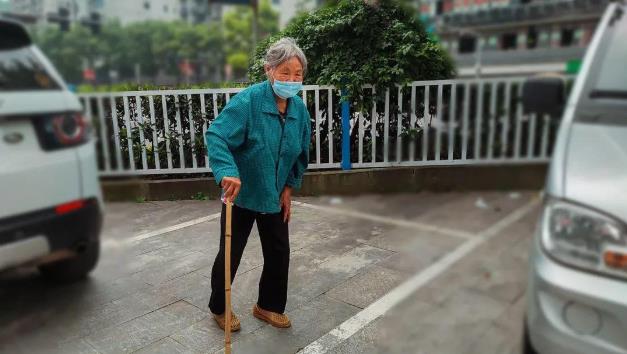 重慶哪家骨科醫(yī)院好?重慶紅樓醫(yī)院口碑好贊譽(yù)高
