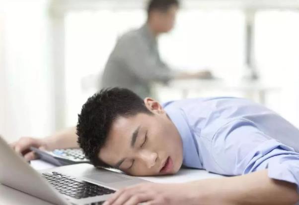 嗜睡是什么原因引起的?嗜睡會有哪些表現(xiàn)?