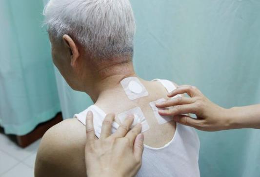 貼三伏貼對(duì)穿著有講究嗎?三伏貼貼多久可以撕掉