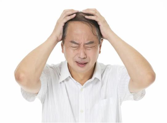 選擇湯臣倍健多種維生素,讓青春再次綻放
