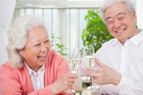 老年人可以抽煙喝酒嗎?