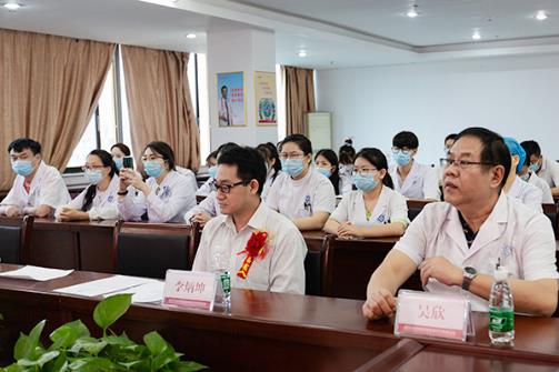 在莞舉行的2021性功能障礙精準(zhǔn)診療高峰論壇指出—— “5V性功能管理體系”將成男性“性!毙乱