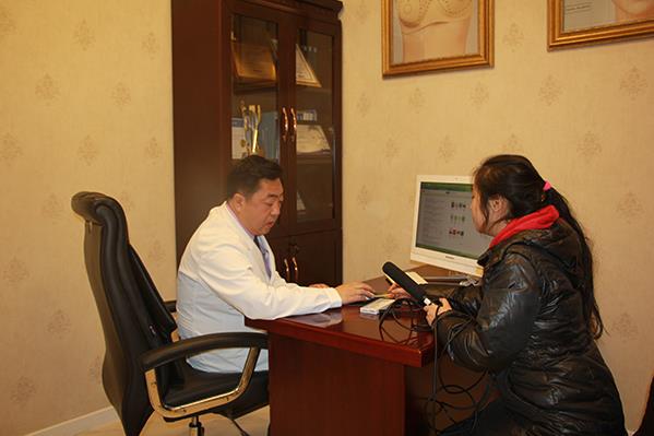 李曉東院長(zhǎng)講解的面部提升這幾個(gè)風(fēng)險(xiǎn)你一定要了解