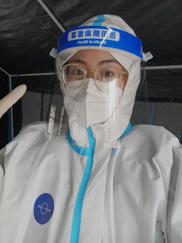煙臺曙光整形美容醫(yī)院防疫故事(12)—一雙腳持續(xù)泡在冰冷的雨水里十個多小時是什么體驗(yàn)? 4.2-2.jpg
