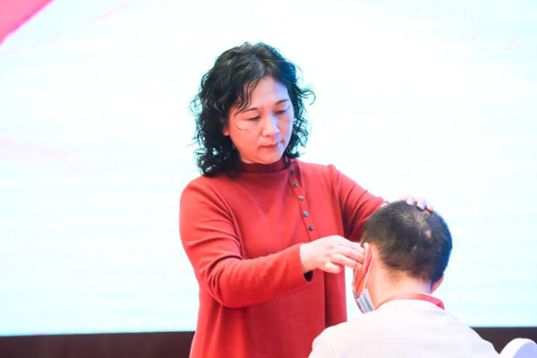 紅杏林老師:可以把實用的中醫(yī)技術,傳播給千萬家庭 http://www.chouju30.cn/upload_files/article/11/202205/27_1651716971_t9f7u_.jpg