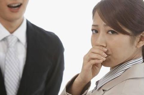 引起口臭有哪些原因 如何通過口臭辨別疾病