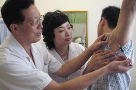 什么是腋臭什么原因會(huì)引起腋臭 有腋臭該怎么辦怎么根治