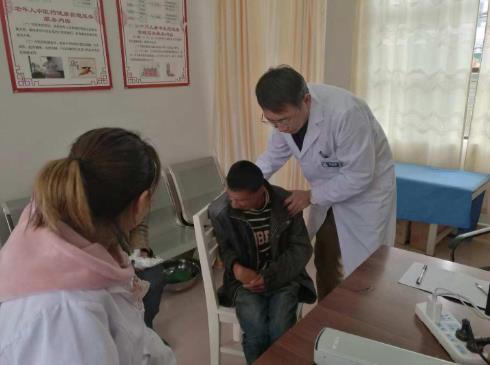 昆明軍海腦科醫(yī)院張永宏:盡心盡責(zé)為患者踐行醫(yī)者天職