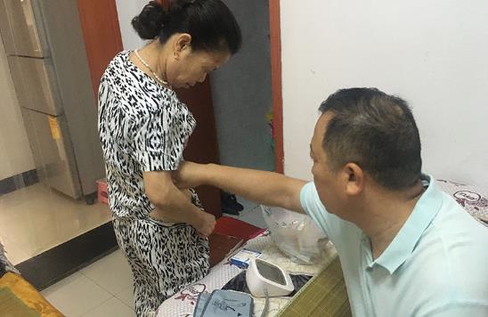 北京愛康醫(yī)療集團服務好嗎?暖心家訪感動患者