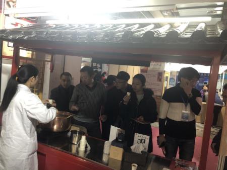 華仁尚醫(yī)“施小墨膏方”喜獲“十佳健康品牌”殊榮