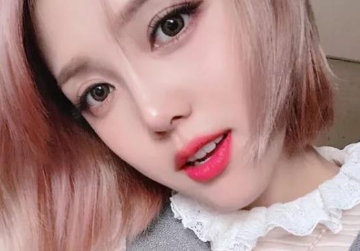 美瞳度數(shù)和近視眼鏡度數(shù)一樣嗎?戴美瞳滑片怎么辦?