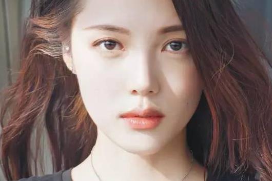 如何避免選到遮瞳美瞳?隱形眼鏡正反怎么區(qū)分