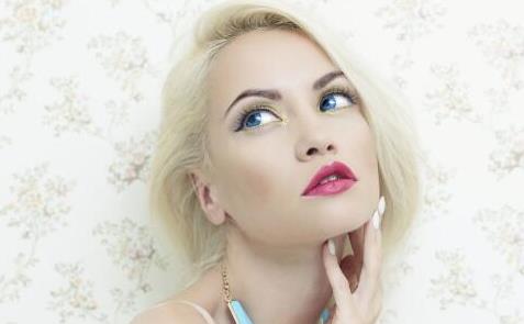 化妝的時候有什么樣的禁忌 卸妝油和卸妝乳的區(qū)別