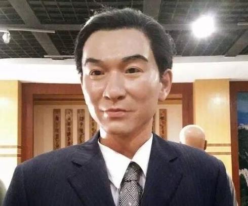 國(guó)內(nèi)最丑蠟像館,不看展示牌都不知道他們是誰(shuí)!