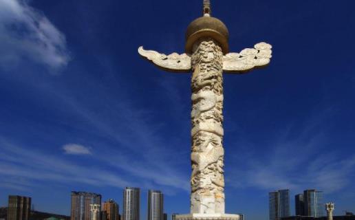 世界上最大的城市廣場(chǎng) 星海廣場(chǎng)占地面積達(dá)176萬(wàn)平方米