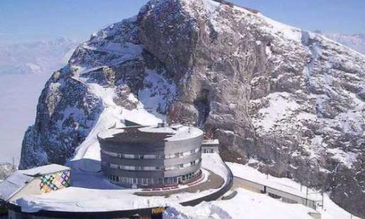 世界上最陡峭的鐵路 皮拉圖斯齒軌登山鐵路48度的最大上升傾角
