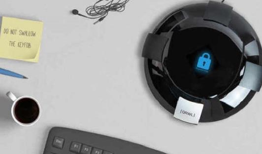 世界上最安全的電腦 Orwl只有探知到鑰匙的信號才會開機