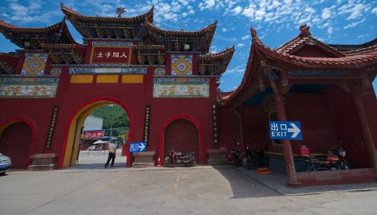 世界最豐富的石經(jīng)庫(kù) 石經(jīng)寺埋下一萬(wàn)零八十二塊經(jīng)板