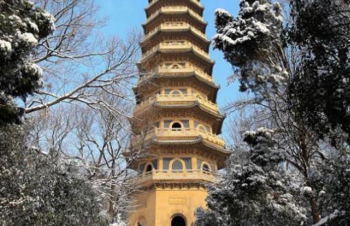 中國(guó)最大的無(wú)梁殿 靈谷寺建于明洪武十四年